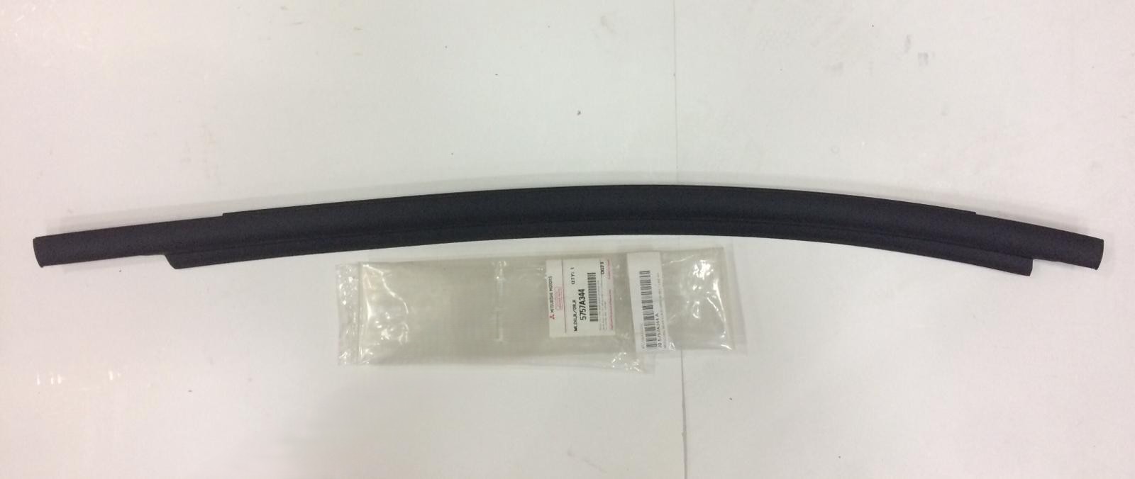 5757A343 L200 SOL ARKA CAM SIYIRICI 15-22