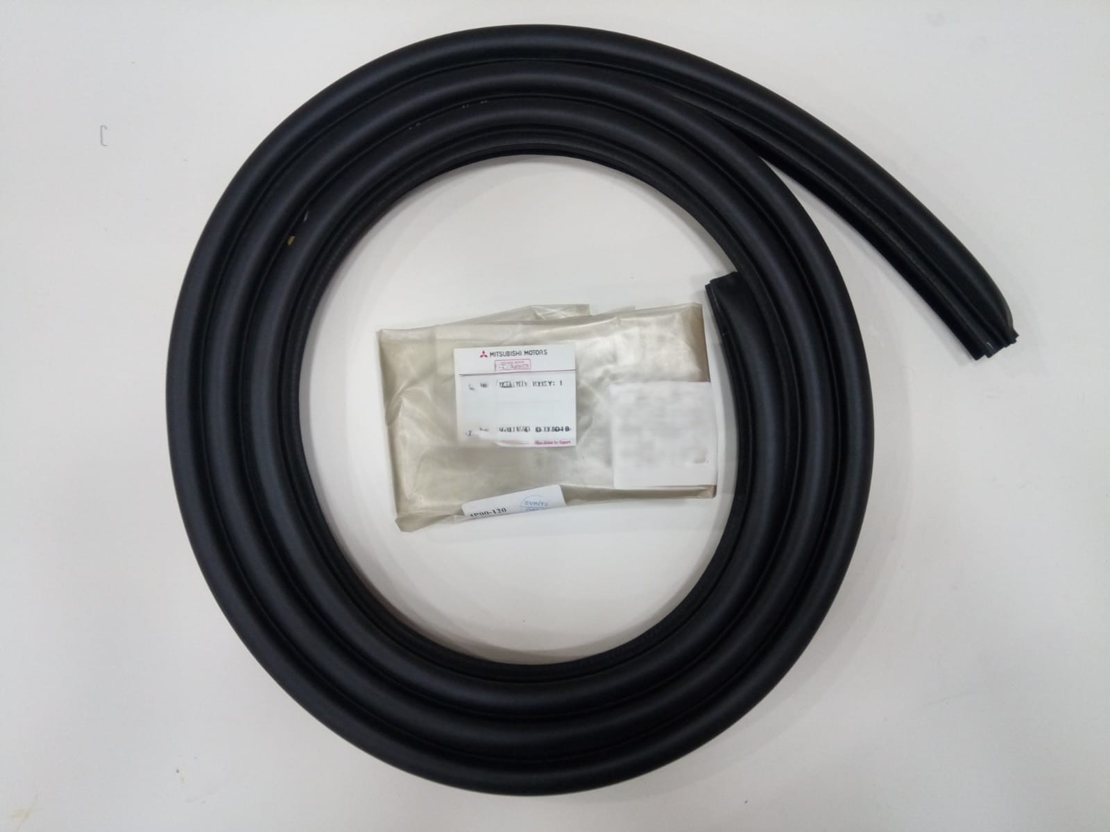 5755A314 L200 SAĞ ARKA KASA FİTİLİ 15-22